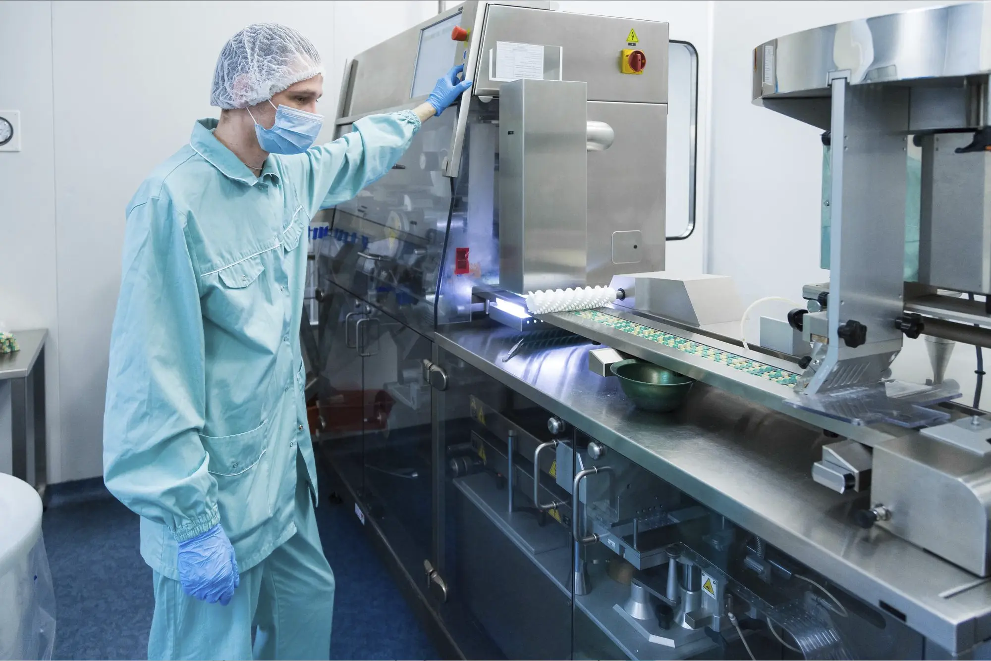 procesos universales, Indtek, Equipos y maquinarias para laboratorios, industria farmaceutica, laboratorios farmaceuticos, equipos farmaceuticos, equipos de la industria farmaceutica, equipos en la industria farmaceutica, maquinaria farmaceutica, equipos industria farmaceutica, equipo farmaceutico, maquinaria industria farmaceutica, laboratorios farmaceuticos en Venezuela, farmacéuticos y laboratorios, industria laboratorio, laboratorios farmaceuticos en panama, productos de la industria farmaceutica, industria farmacéutica productos, industrias farmaceuticas en panama, Industria alimentaria, Industria alimenticia, Tabletadora, Tabletlas, Encapsuladora, Capsulas, Blisteadora, Blíster, Mezclador V, Mezclador biconico, Granulador, Gránulos, Tamizador, Tamiz, Tanque acero inoxidable, Tanque proceso, Tanque produccion, Reactor, Biorreactor, Manguera sanitaria, Agitador, Incubadoras, Medidor de pH, Medidor conductividad, Medidor oxígeno disuelto, Medidor iones, Balanza, Cabinas y campanas de bioseguridad, Anatomía patológica, Espectrómetro, Medidor de turbidez, Electroforesis, Sistema de purificación de agua, Pipetas, Agitadores, Termocicladores PCR, Baños de agua, Enfriador de recirculación, Rotavapores, Limpiador ultrasonico, Analizadores, Lavadora de microplacas, Centrifugas, Refrigeradores y congeladores, Fabricador de hielo, Estufas, Fuente de alimentación, Liofilizadores, Digestor de microondas, Muflas, Tanques de nitrógeno, Grinder, Granulador, Mezclador, Tamizador, Encapsuladora, Tabletadora, Linea de gomitas, Linea de capsulas de gelatina, Deteccion de metales, Pulidora, Detección defectos, Encartonadora , Tapadora, Envasado de capsulas y tabletas, Blisteadora, Llenadora de líquidos y cremas, Empacado de polvos y gránulos, Selladora tubos, Sellado en banda, Tunel empacado retractil, Impresora codigos, Transporte de material, Reciclaje de material, Bomba Peristáltica, Bomba Centrífugas, Bomba Lobular, Bomba Doble diafragma, Bomba para bidones 200 L, Bomba centrifuga sanitaria, Bomba sanitaria, Mineria, Dosificacion, mina, bebidas, cerveza, cerveceria, lacteos, industria Lactea, Cervezeria artesanal, Detector de Metales